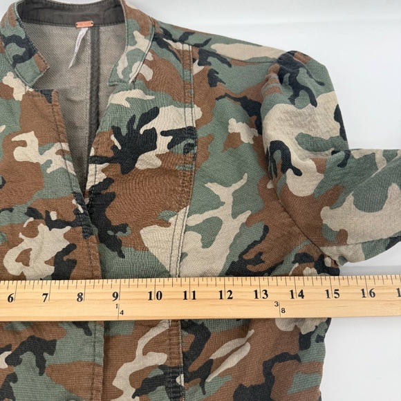 Free People Blazer Women 0 Green Camouflage Fitted Jacket Buttons Army Knit - Picture 10 of 12